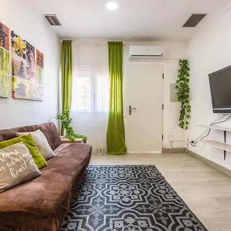 Centro L-ll Apartment *